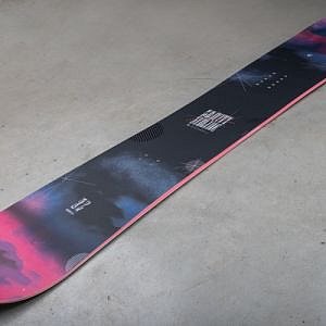 Dámský snowboard Gravity Sublime 2024