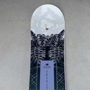 Dámský snowboard Gravity Trinity, bílo-černo-fialový